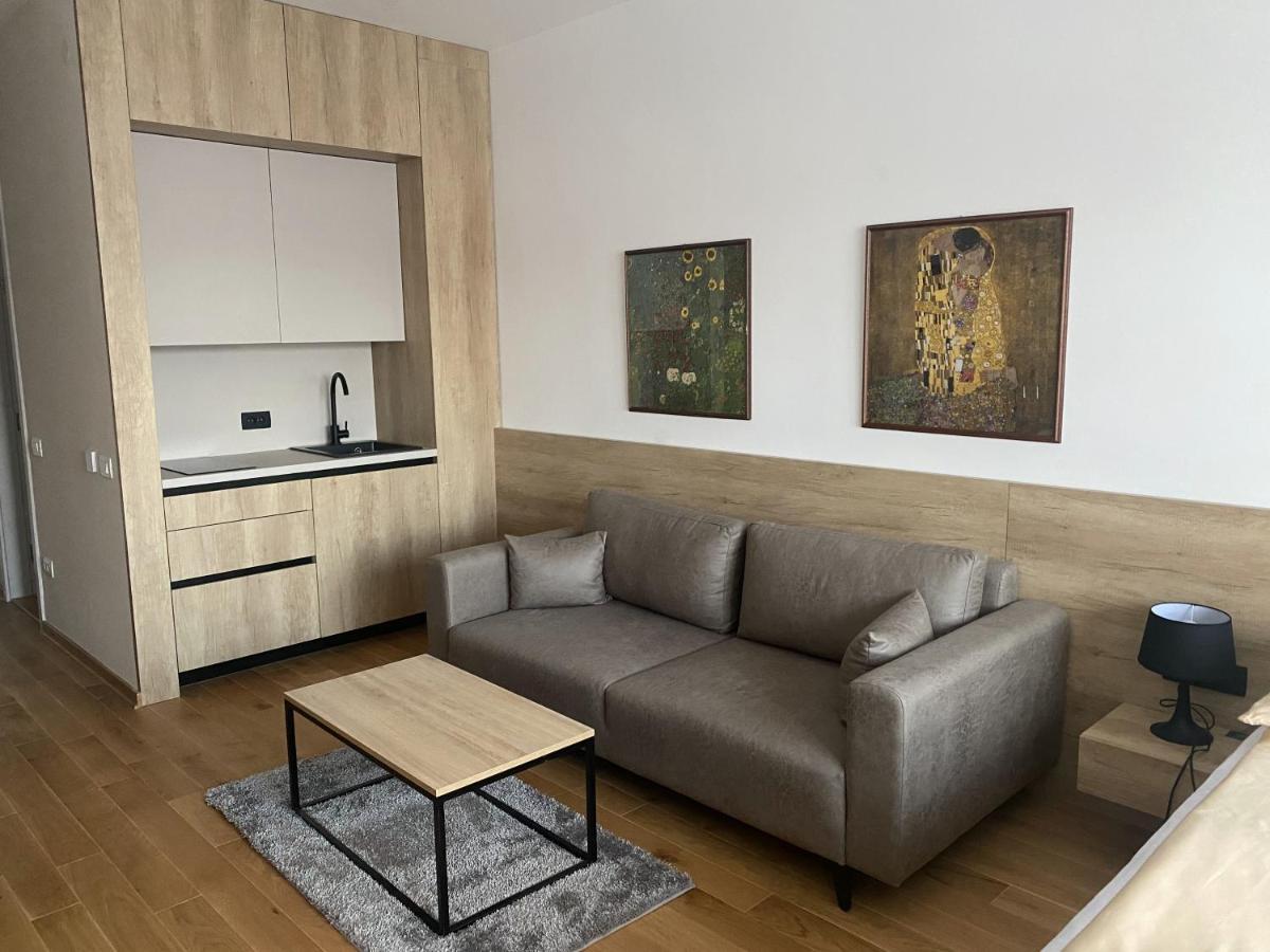 Apartmani G8 パレ エクステリア 写真